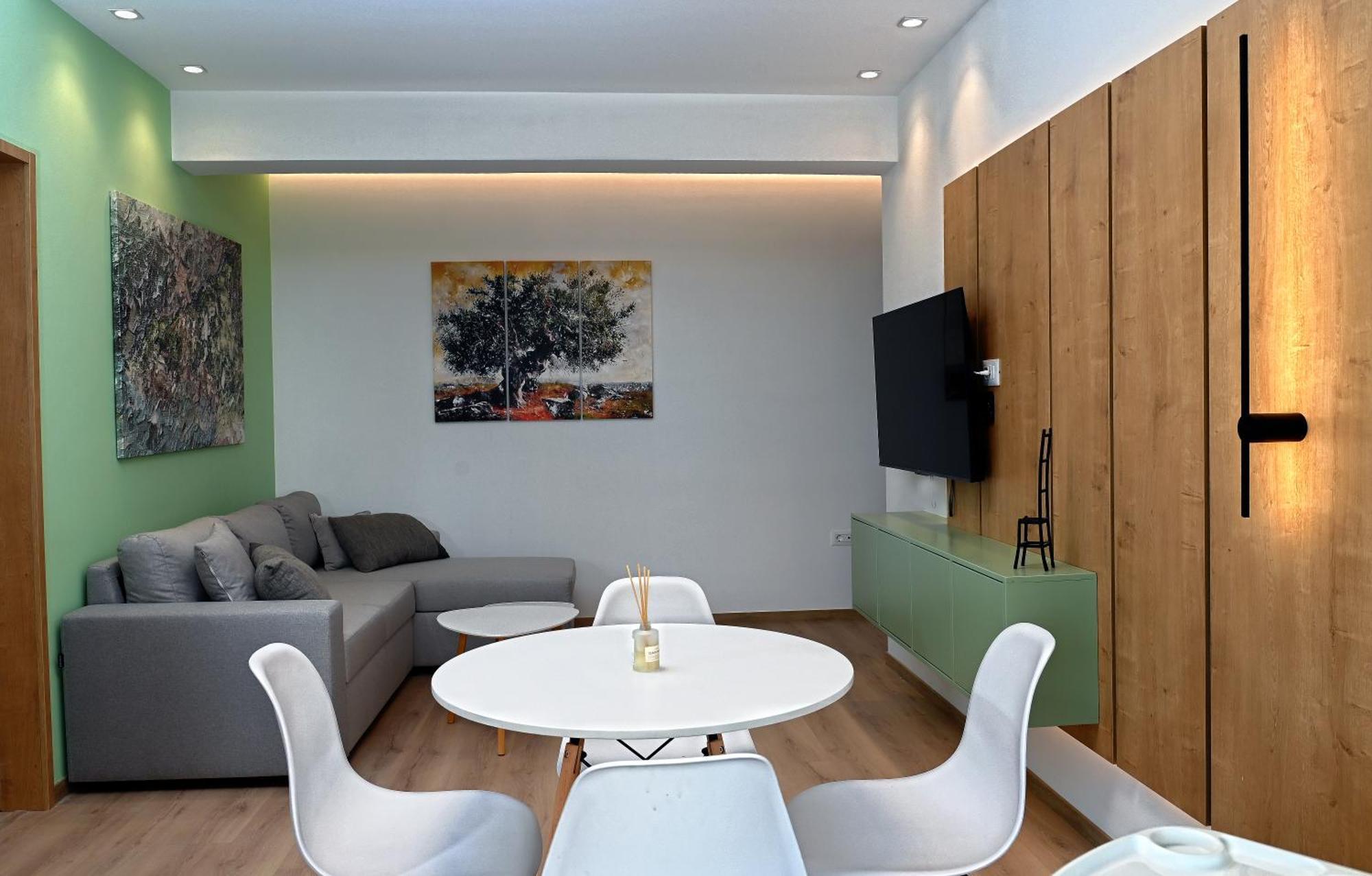 Twins Apartment